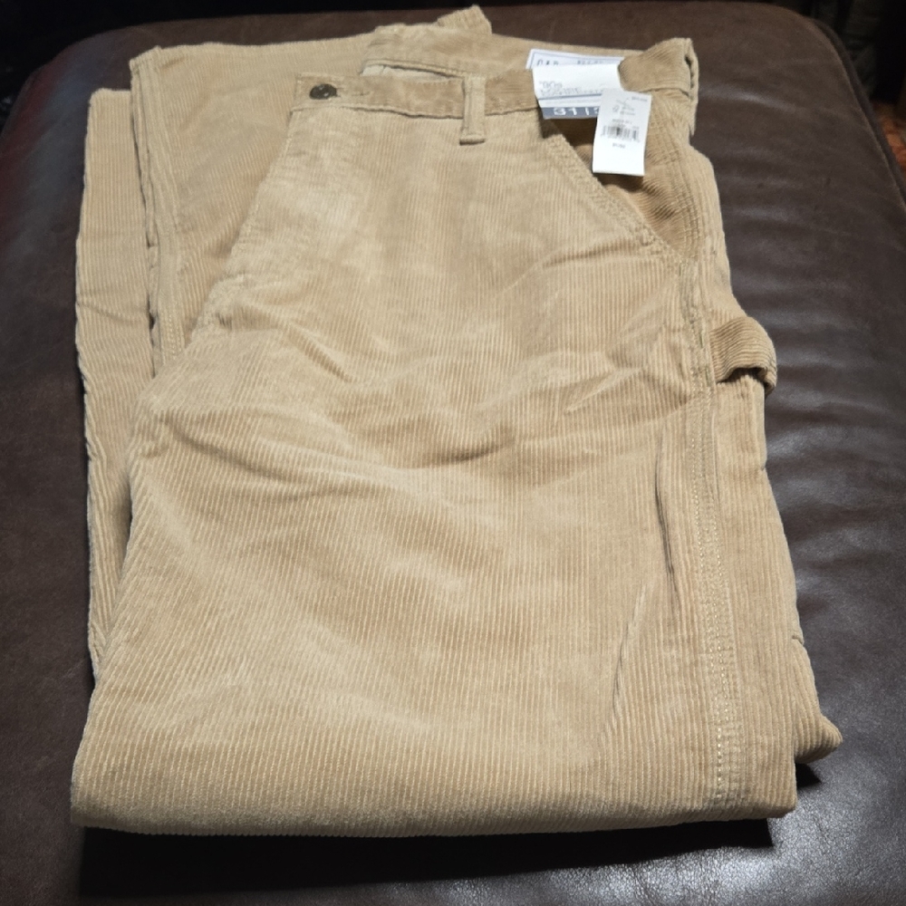 GAP Men's Corduroy Pants in Tan